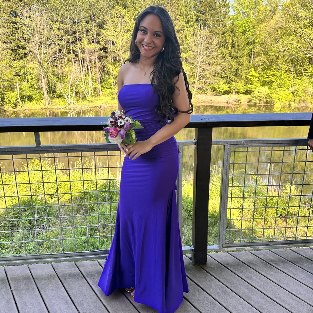 Stunning Dark/Royal Purple Mermaid Fit Prom Dress